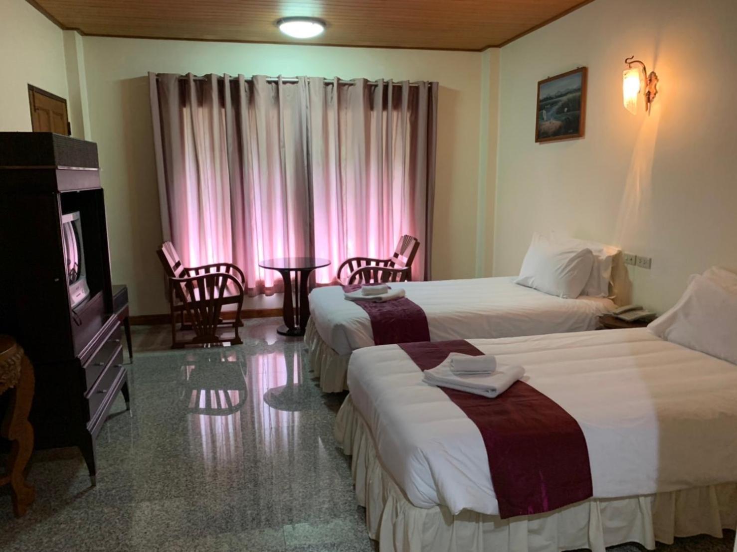 Tak Andaman Resort & Hotel ภายนอก รูปภาพ