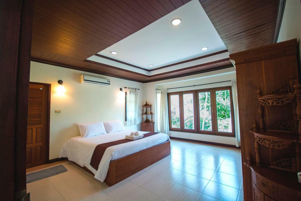 Tak Andaman Resort & Hotel ภายนอก รูปภาพ